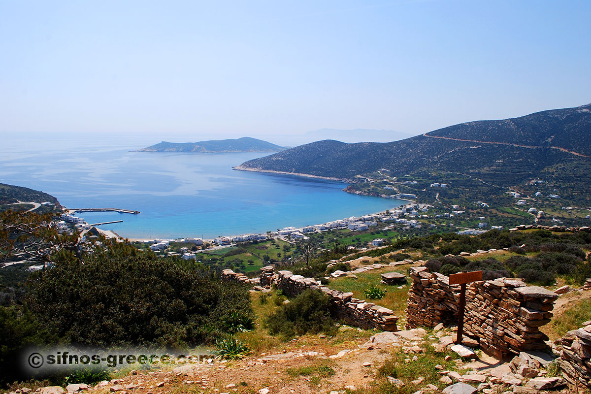 Der Golf von Platis Gialos bei Sifnos